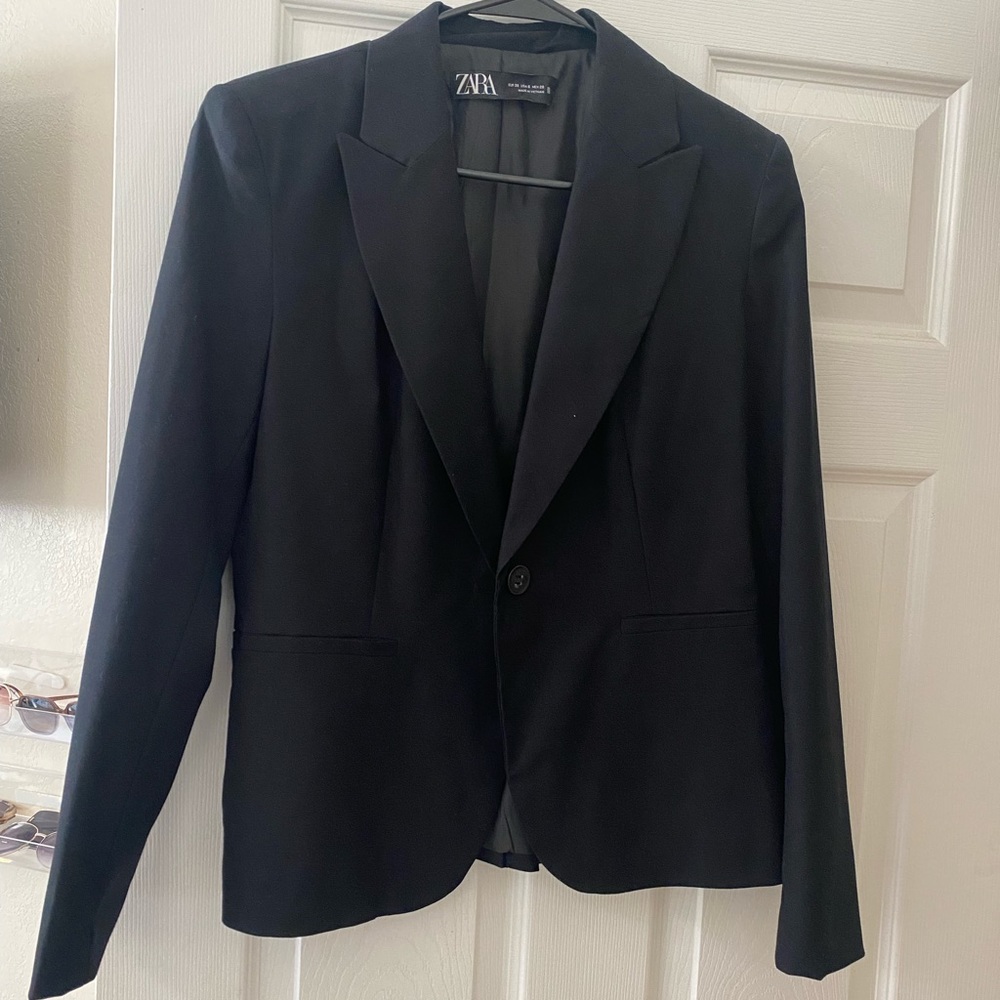 Black Zara Blazer, never worn